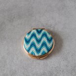 国産絹糸の絽ざしコンパクトミラー 波模様 手刺繍 和柄 桐箱入り ギフト