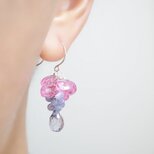 「ピンクの花雫」ピアス イヤリング 天然石 ピンクトパーズ ミスティックタンザナイト シルバー925 樹脂 ノンホール