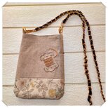 手刺繍　スマホポーチ