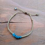 天然石アパタイトの小石☆マクラメ編みブレスレット