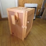 試作品から改良を重ね本格デビューしました。オリジナル燻製器　1台で大量燻製OK　家庭用・キャンプ用に最適（網4段・北海道手作り）