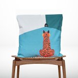 森のクッション The tiger is watching design  -ヒノキの香り-