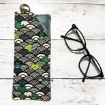 ソフトメガネケース　【和柄・青海波×蛙★グレー】