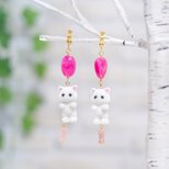 ふわもこ白いねこのアクセサリー