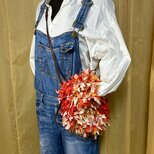 鮮やかなオレンジ＆レッドのハンドメイドポーチ｜革紐ベルト