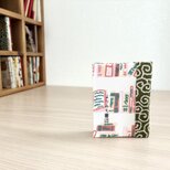知らない本がいっぱいの『よりみち書店』