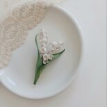 染め布花＊お洒落なすずらんのコサージュ