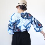 有松絞り 浴衣のギャザー袖ブラウス（水色大きめ絞り・M）