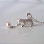 パールと白猫ペンダント Silver