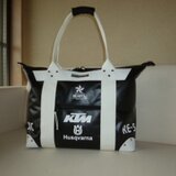 レッズ　クリエイティブ　スタジオ