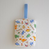 上履き入れ（恐竜　ホワイト）キルティング