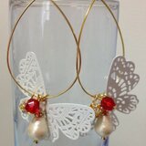 蝶フープピアス