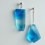 ウミノブラブラ SEA GLASS ピアス m