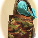A4ファイルサイズの迷彩トートバッグ