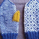 北欧柄のミトン