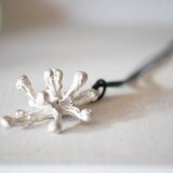 【housi胞子のネックレス】