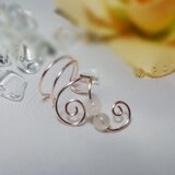 イヤーカフ(片耳)アラベスクC6　ピンク　ローズクォーツ