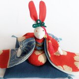 赤と青の振袖のうさぎさん