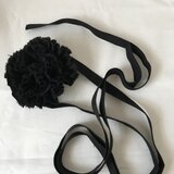 布でできたお花のネックレス