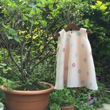 飴模様 風なびく春色ワンピース　kidsサイズ95〜100