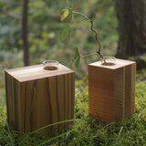 白い犬　スギとヒノキの一輪挿しセット（中身はおまかせ）