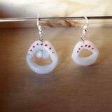 歯付きくちびるピアス