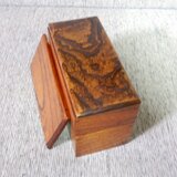 杢のきれいなけやきの長方形の弁当箱