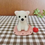 お座りミニチワワ☆