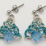 ﾄﾗｲｱﾝｸﾞﾙ　ｽﾜﾛﾌｽｷｰ ピアス・イヤリング（ブルー）