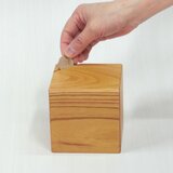 貯金箱（ケヤキ）の画像