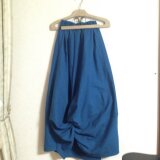 爽やかインディゴのハーフリネンツイストコクーンスカート