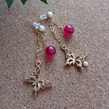 合成ルビーと蝶のピアス