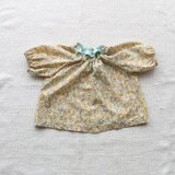 スモックブラウス（小花柄・黄系）