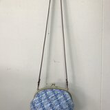 リントンツイードのがま口バッグ