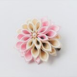 つまみ細工 さくらロールコサージュ light