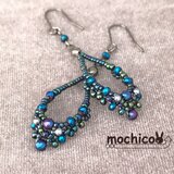 ビーズのティアドロップピアス[Deep Blue]《イヤリング交換可》