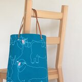 A4サイズ縦長の革持ち手トート（ひつじ）