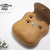 招きすぎる招き猫の小銭入れ