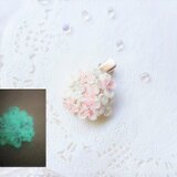 夜光☆紫陽花のブローチ☆髪飾り(ピンク)※レース編み
