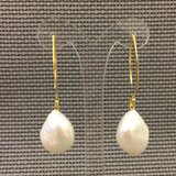 ドロップ淡水真珠ピアス・C