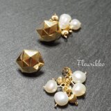 14kgf  幾何学モチーフと淡水パールのピアス