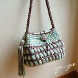 グラデーションのショルダーバッグ