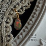 エチオピア産プレシャスオパールペンダントチャーム*K14GF【約8.5mm*6mm】