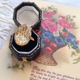 シャンデリア・リング