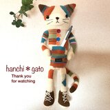 壁掛けにも♪カラフル模様のニャンコさん