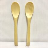 ☆優しいナチュラルな蝦夷松の木目が綺麗な☆  「チャーハンスプーン」