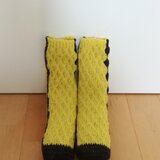 ボーダーのルームソックス(レモン×焦げ茶)