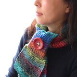 2way マルチカラーのニットスカーフ◆大きなボタンがアクセント