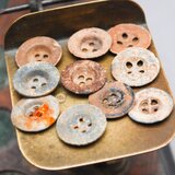 ヴィンテージ・メタルボタン　5点セット　+*北欧アンティーク雑貨 ＆ アルケミスト