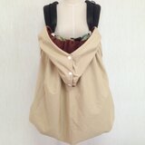 防寒・防水ケープ　ベージュ×茶　フードになるセーラーカラー　 抱っこ紐・ベビーカー・ブランケットにも